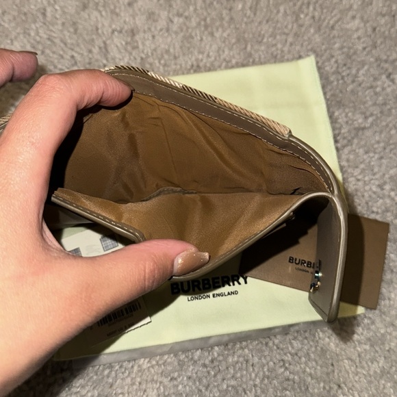 Burberry Chestnut Beige Compact Wallet! - Picture 6 of 7